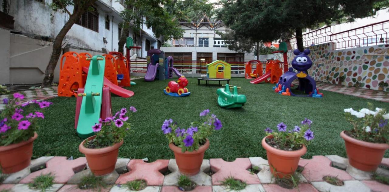 Hotel Arif Castle, Nainital Kültér fotó